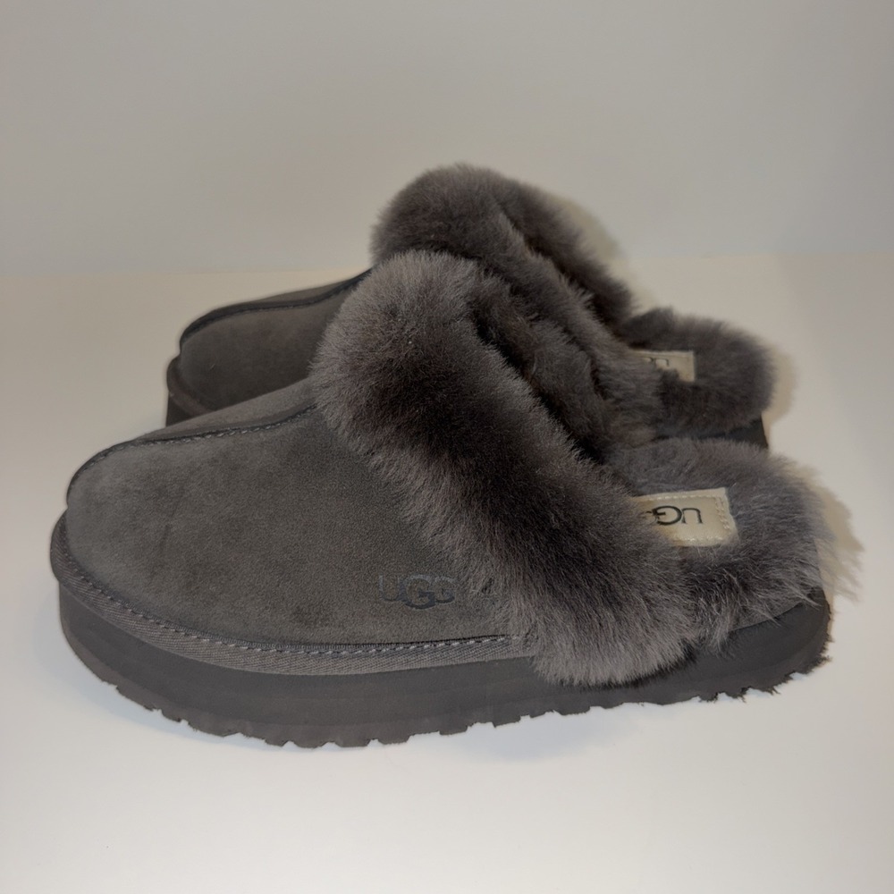 UGG Women's Disquette Slippers Mules Clogs Charcoal  SZ 9 Excellent